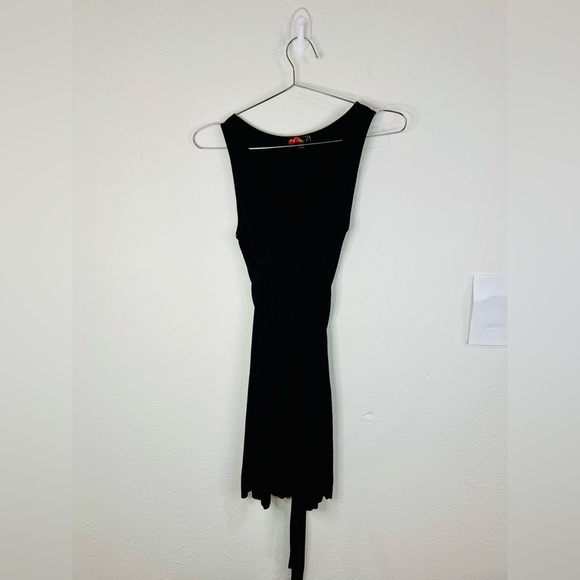 Forever 21 Black Sleeveless V-Neck Mini Dress Small Adjustable Waist Boho Style - Picture 2 of 15